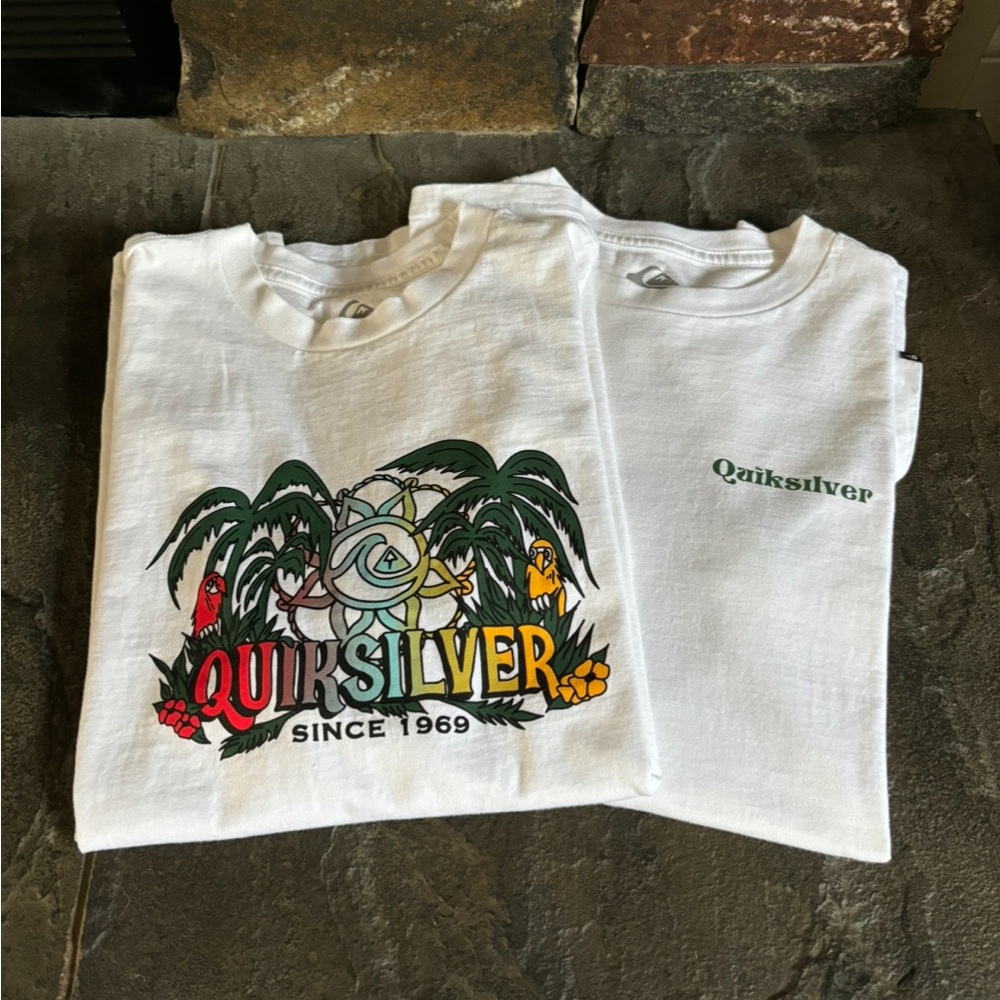 Men’s 2 NEW Quiksilver Tee Shirts